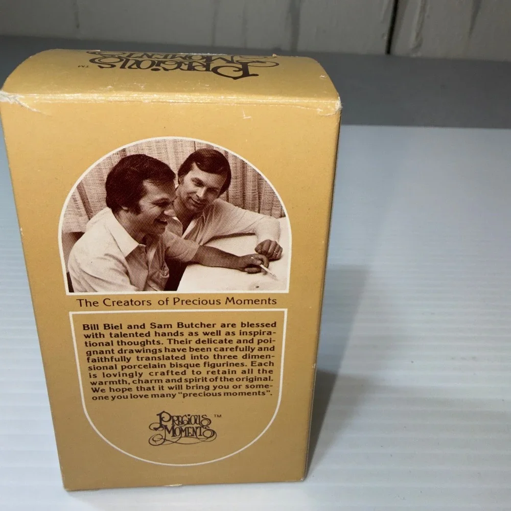 VTG Precious Moments 1980 But Love Goes On Forever Angel Cloud Ornament 1980 Box